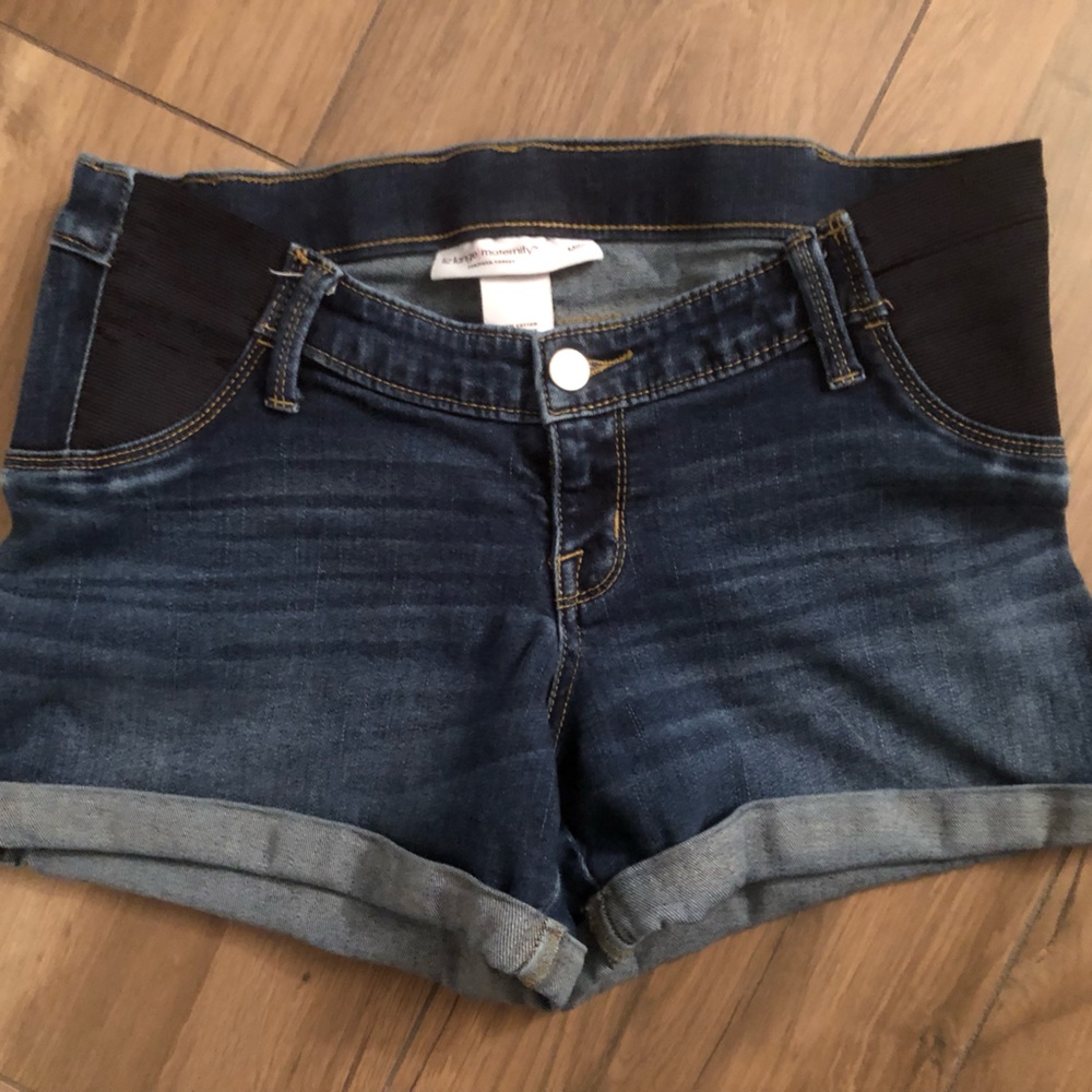 Liz Lange Maternity shorts (midi) xs